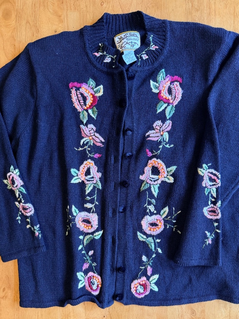Heirloom Collectibles Floral Embroidered Beaded Cardigan Black L 551